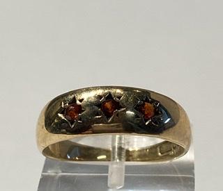 9ct yellow gold Irish made three stone garnet ring (1 of 7)