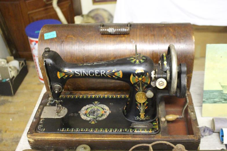 Singer Sewing Machine: Singer Sewing Machine