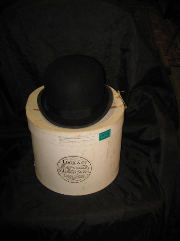 Lock and Co., Bowler Hat in original Box in very good: Lock and Co., Bowler Hat in original Box in very good condition