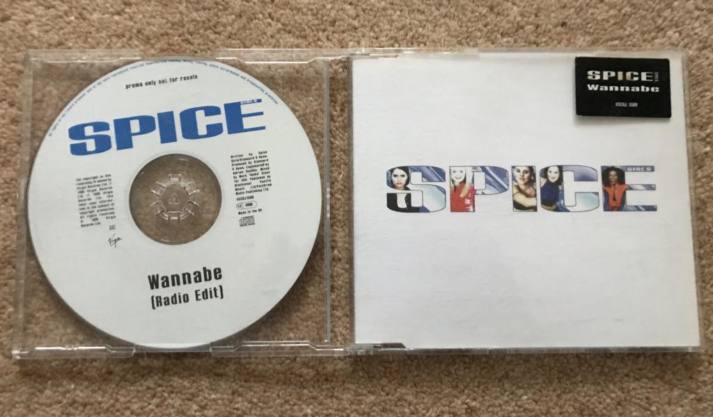 An amazing all female  collector's collection of 35 (1 of 1)