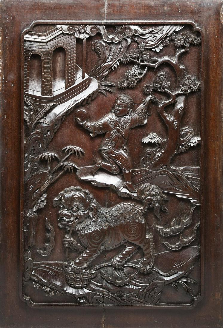 SUITE DE TROIS PANNEAUX VERTICAUX en bois dur de patine (1 of 3)