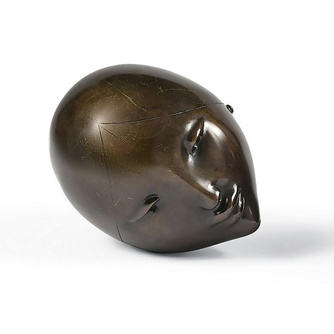 CORNELIS ZITMAN (1926-2016): CORNELIS ZITMAN (1926-2016) PETITE TETE DE DINA, 1975 Bronze à patine brune Monogrammé et numéroté 2/12 D’une édition à 12 exemplaires Fondeur E. Godard Bronze with