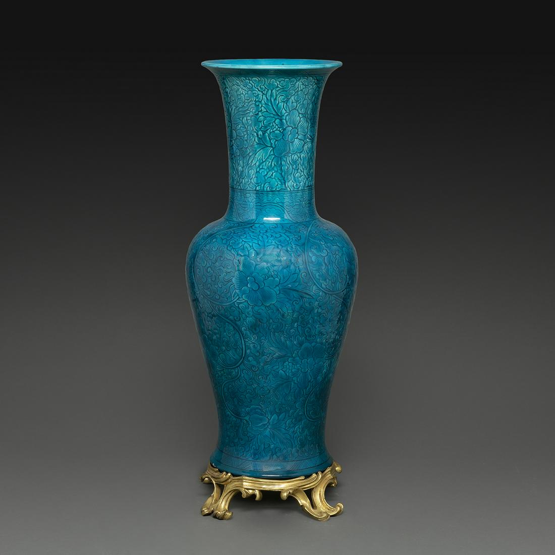 IMPORTANT VASE YENYEN (1 of 3)