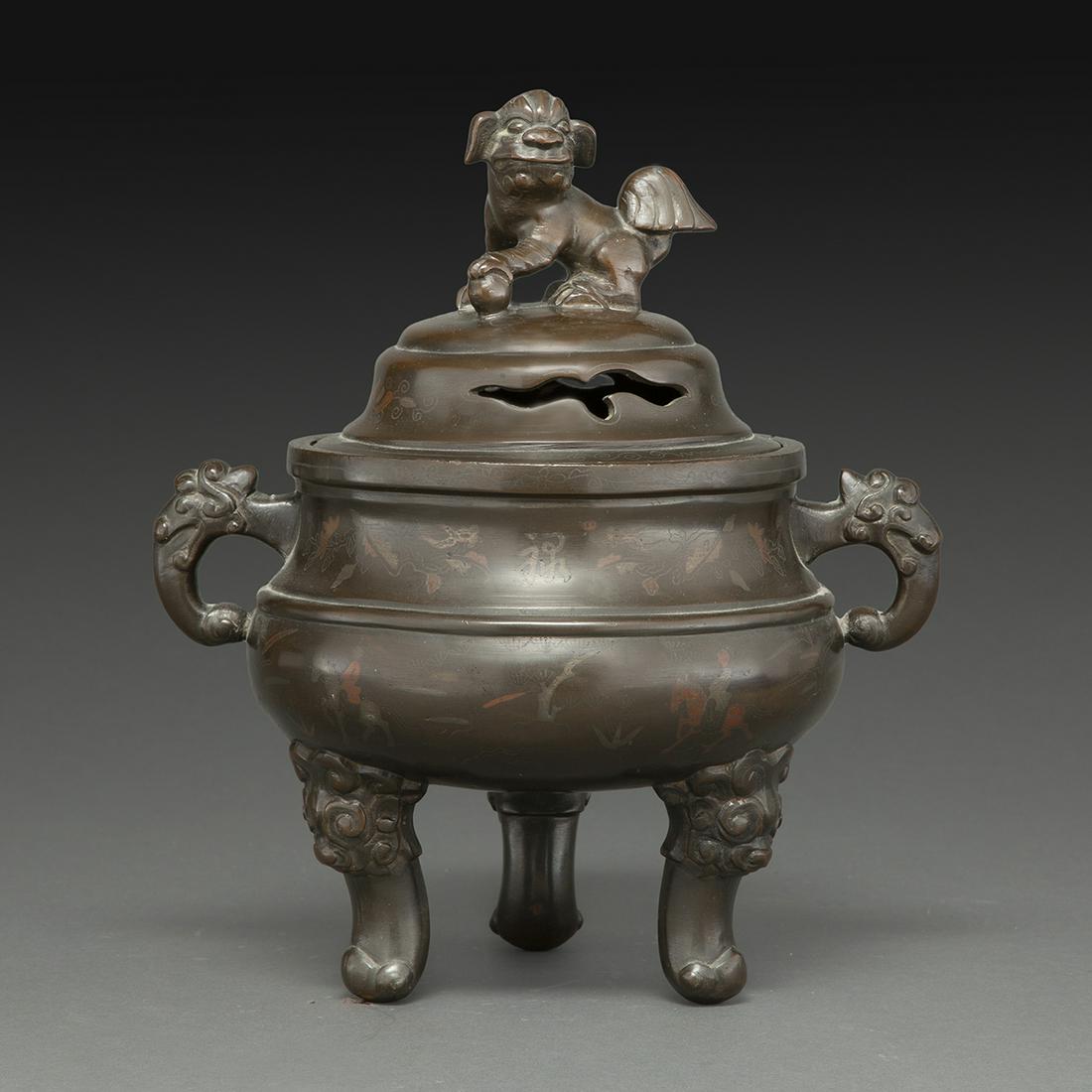 BRÛLE-PARFUM TRIPODE COUVERT (1 of 1)