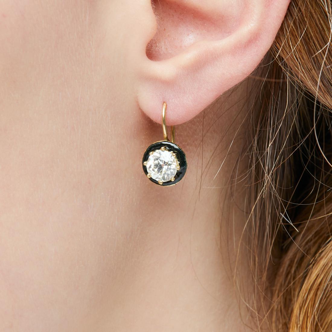 PAIRE DE DORMEUSES DIAMANTS (1 of 1)