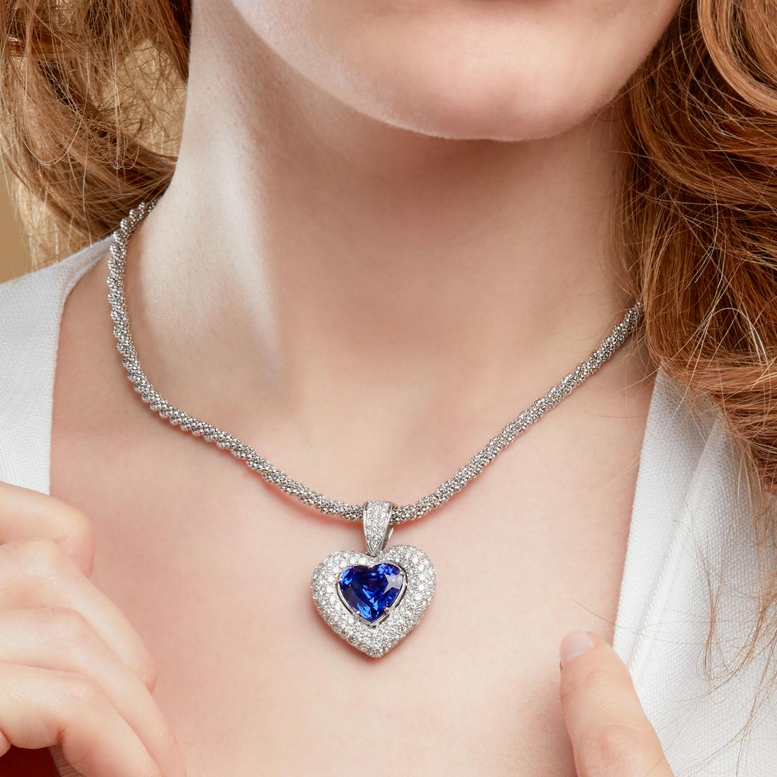 GRAND PENDENTIF CŒUR BOMBE TANZANITE (1 of 2)