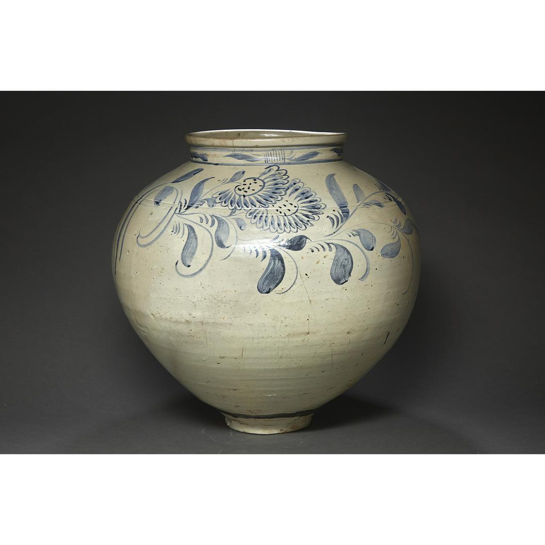 RARE GRANDE JARRE (1 of 3)