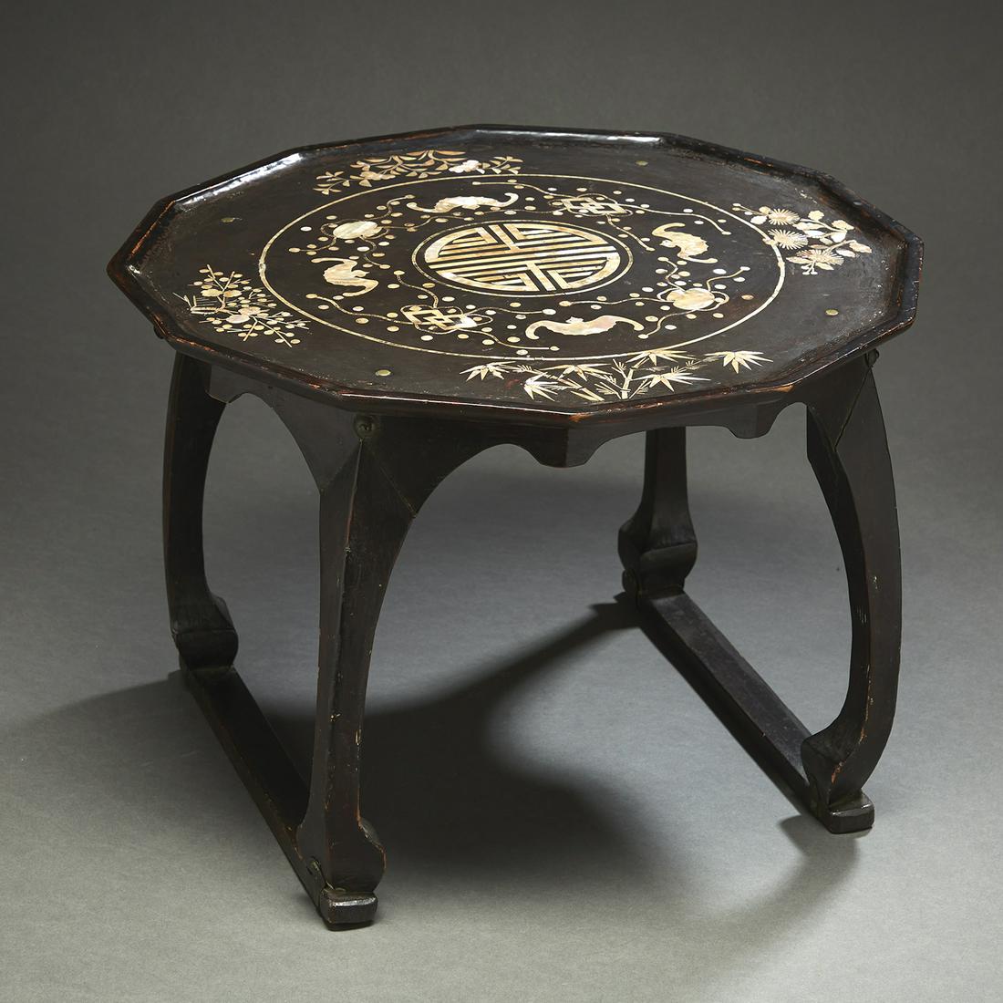 PETITE TABLE FLORIFORME (1 of 1)