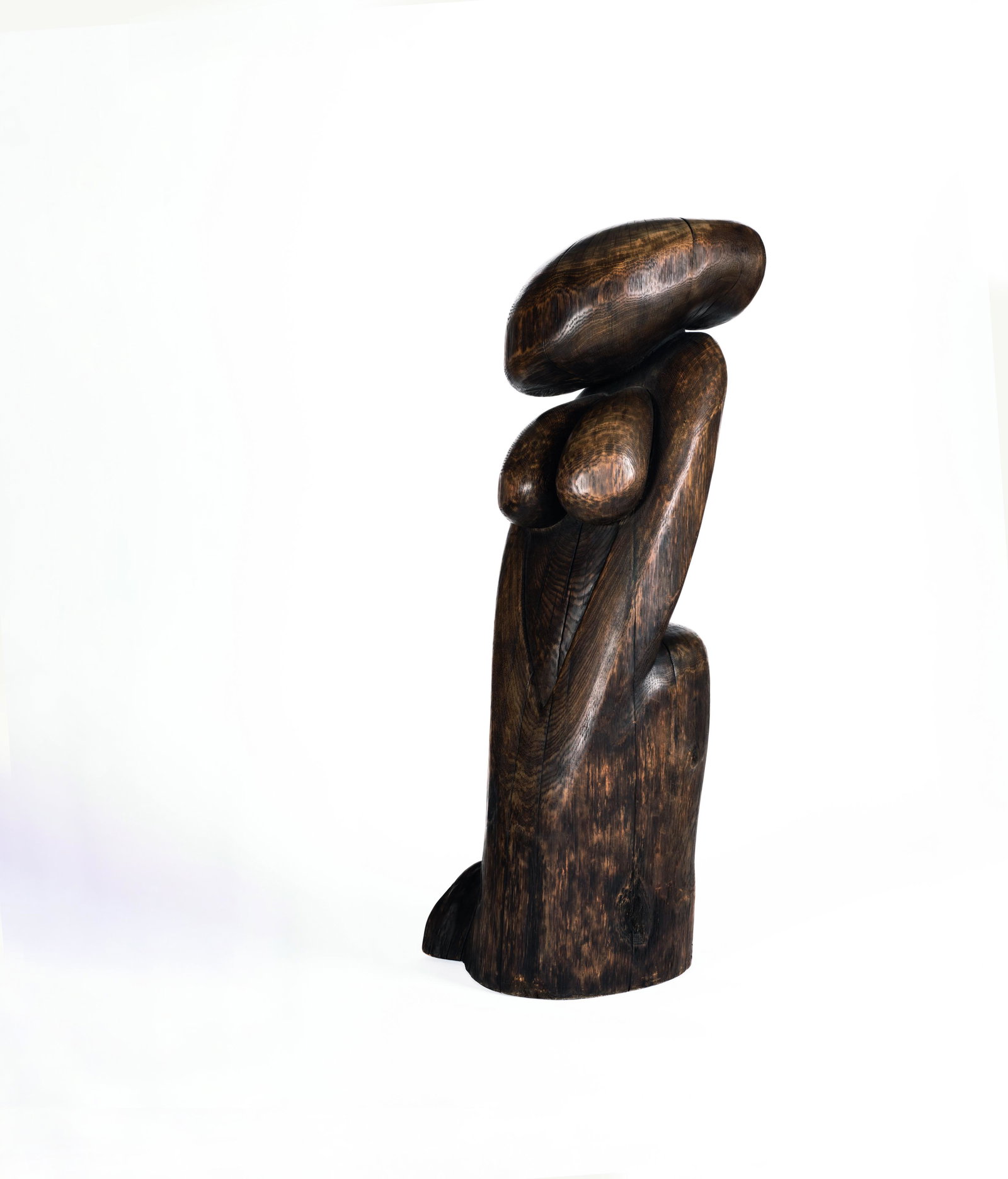 ƒ WANG KEPING (né en 1960): ƒ WANG KEPING (né en 1960) SANS TITRE, CIRCA 2000 Bois de chêne sculpté Signé de l'initiale en chinois et en pinyin Carved oak wood; signed with the artist’s initial in