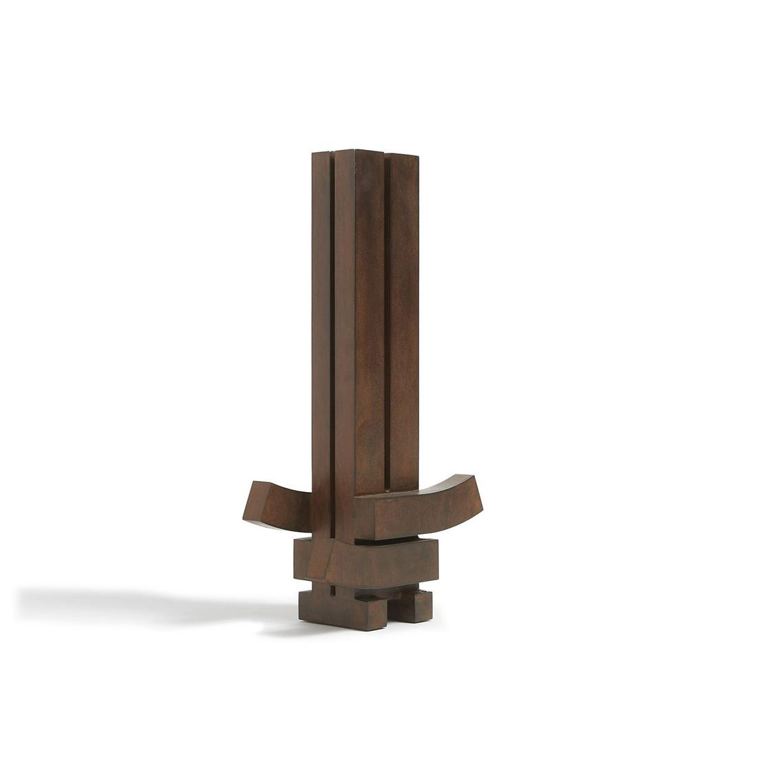 FRANCESCO MARINO DI TEANA (1920-2012): FRANCESCO MARINO DI TEANA (1920-2012) Hommage à Lao Tseu, 1972-1984 Acier patiné Signé du poinçon de l’artiste, daté ‘1972-84’ et numéroté 3/8 