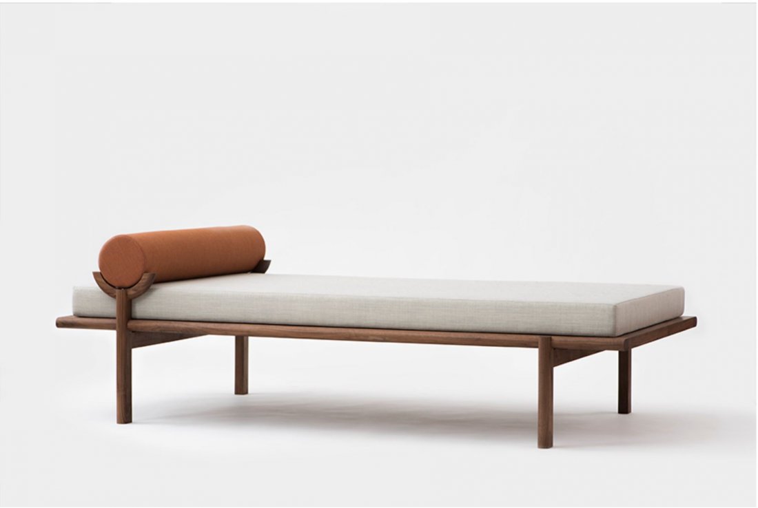 Crescent Lounge by Vonnegut Kraft: Daybed made of solid walnut with oil/wax finish and upholstery. Showroom piece (see in situ images for upholstery combination). Ready for local NYC pick up or can quote shipping after auction ends. Di