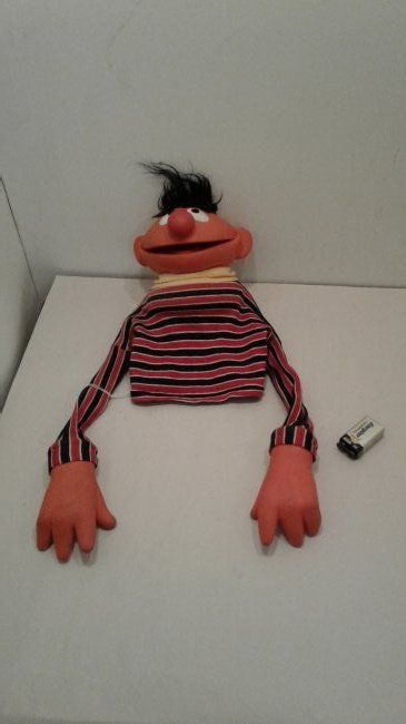 Sesame Street Ernie hand puppet: Vinyl and cloth vintage hand puppet, Muppets Inc., see pictures for details
