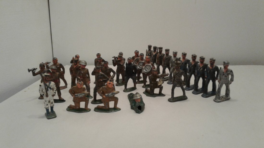 Barclay Toy Soldiers Lot Army/Navy (32): Vintage Hand Painted Toy Soldier Lot of 32. World war 1 Army and Navy in multiple positions. Some soldiers may have damage. See pictures for details. Lot is sold as is.