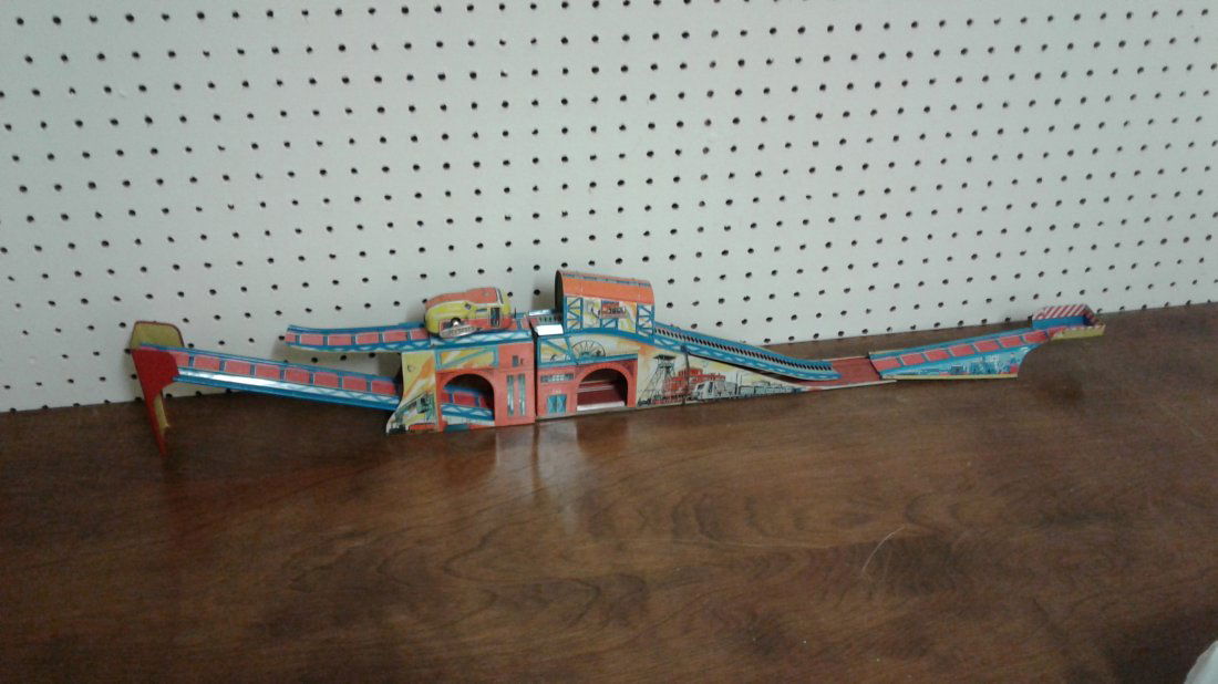 Techno Fix tin toy train toy wind up: Techno fix wind up tin toy, wind up car works, track needs 2 pins to attach end piece