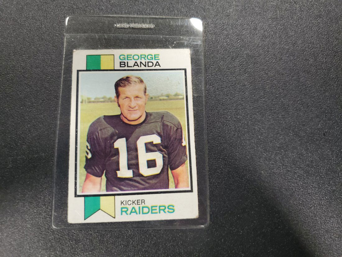 1973 TOPPS FOOTBALL GEORGE BLANDA #25 RAIDERS (1 of 1)