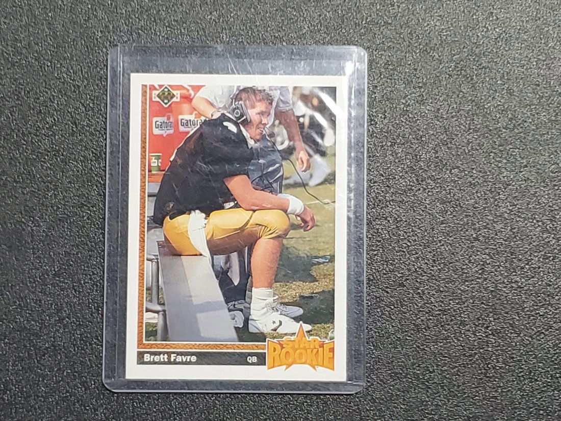 Brett Favre Mint 1991 ROOKIE CARD Upper Deck Star RC Fa (1 of 1)