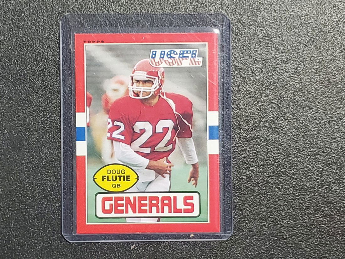 1985 Topps USFL Doug Flutie Rookie Card #80 - ** MINT! (1 of 1)