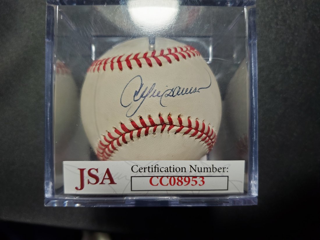 Andre Dawson Autograph Signed MLB Rawlings Bas (1 of 1)