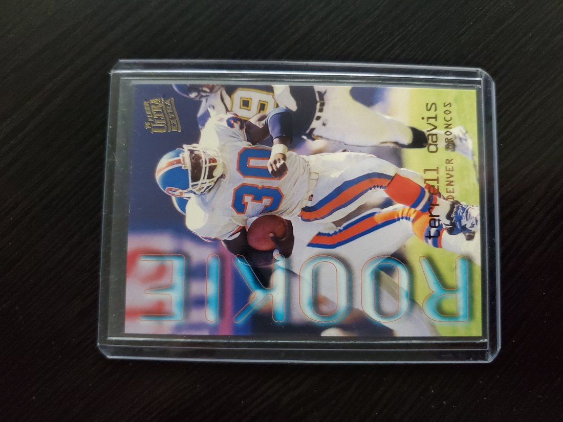 1995 Fleer Ultra Football Terrell Davis ROOKIE RC Card (1 of 1)