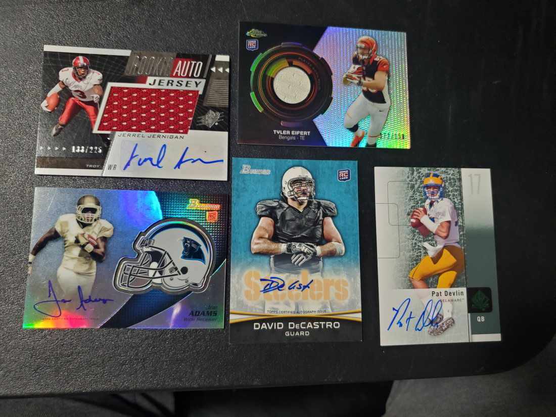 5 insert cards with 4 autograph cards. (1 of 1)