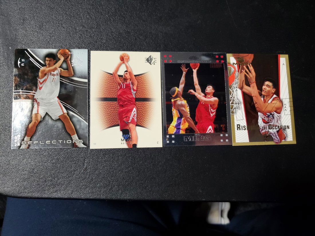 4 Yao Ming Cards See photos (1 of 1)