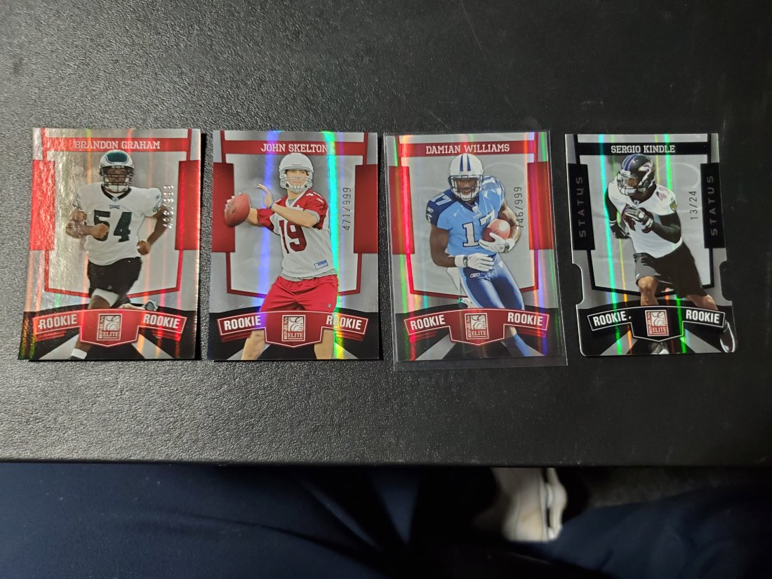 4 numbered rookie cards Donruss Elite: 4 numbered rookie cards Donruss EliteDamian Williams /999John Skelton /999Brandon Graham /999Sergio Kindle /24
