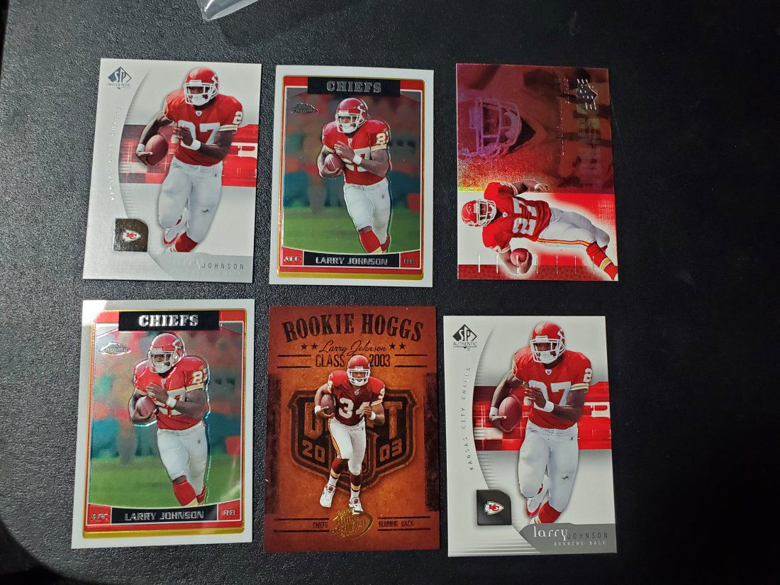 6 Larry Johnson Cards Chrome, sp, Hoggs, Kansas City: 6 Larry Johnson Cards Chrome, sp, Hoggs, Kansas City Includes2003 Playoff Hogg Heaven Hoggs Larry Johnson #RCH-7 Rookie