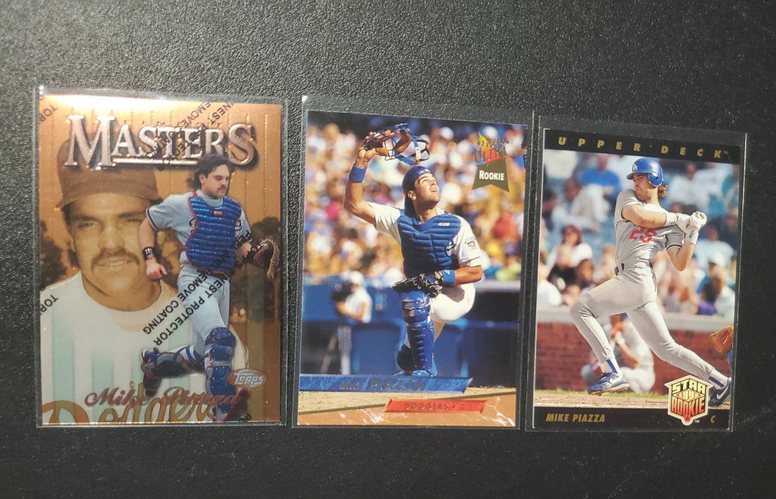 3 Mike Piazza cards  Finest, Upper Deck, Fleer Ultra (1 of 1)