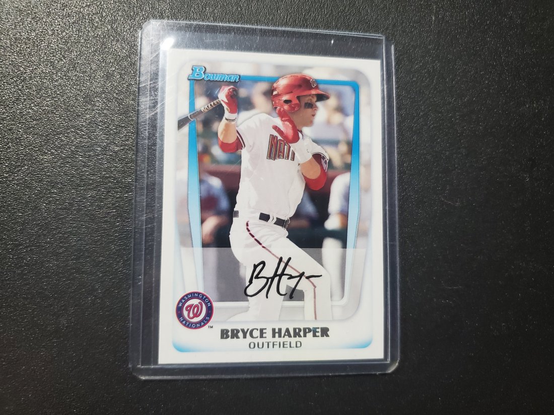 2019 Bryce Harper Iconic Card: 2019 Bryce Harper Iconic Card