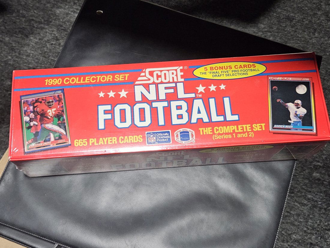 1990 Score Football FACTORY set (1 of 1)