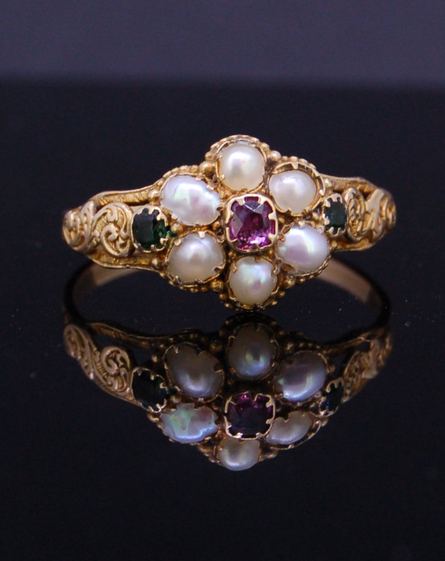 AN ANTIQUE SEED PEARL AND GARNET RING (1 of 2)