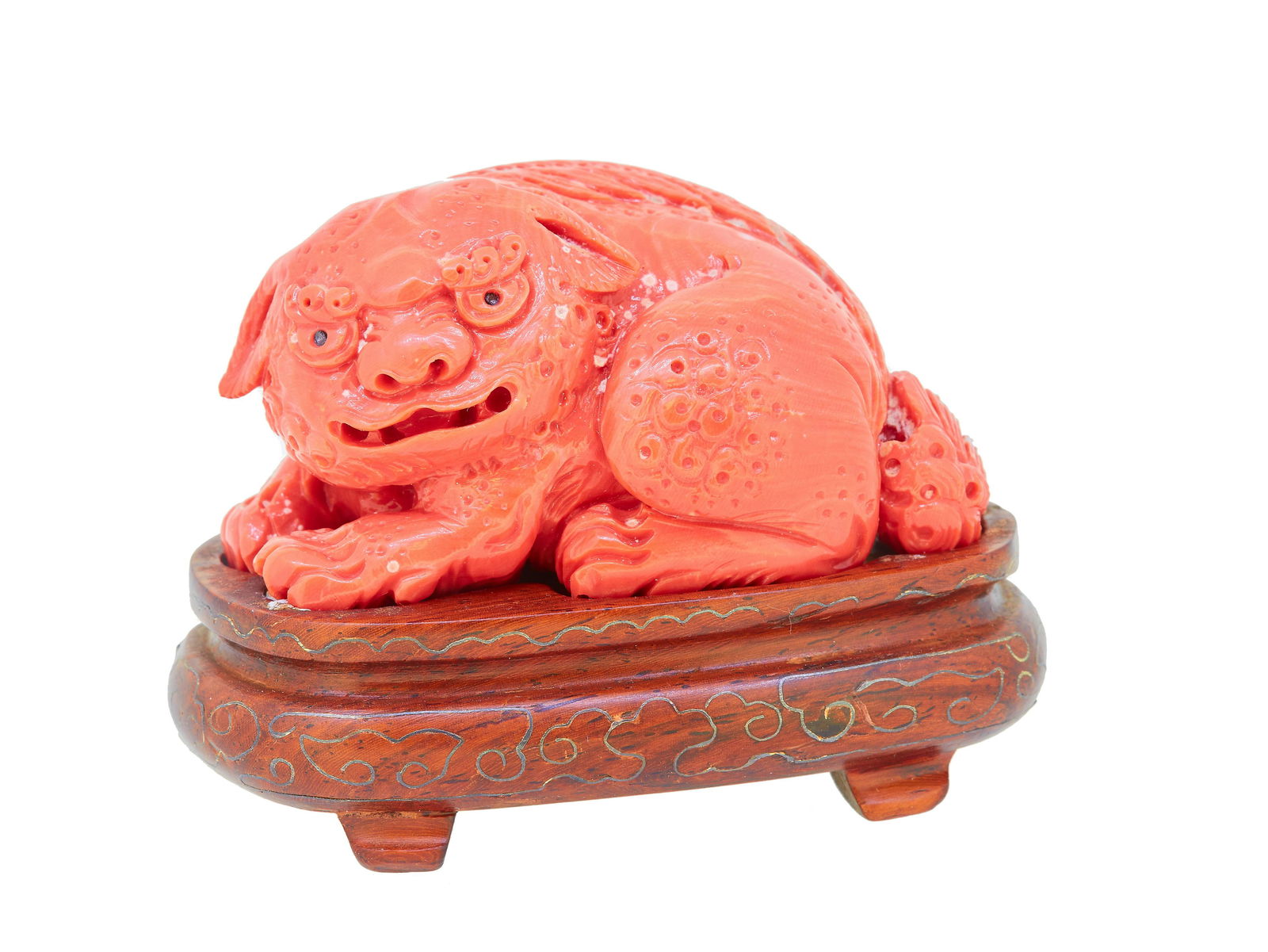 IMPORTANT CARVED CORAL LION STATUE (1 of 1)