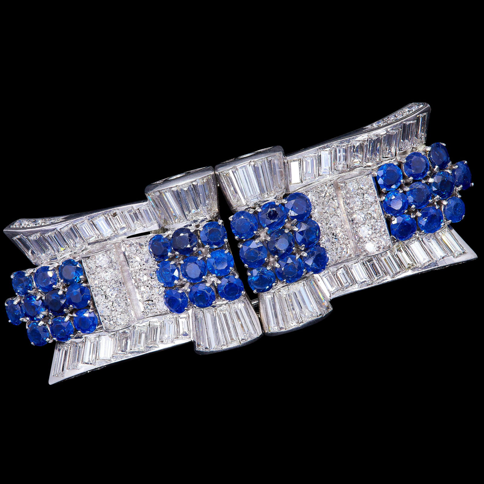 IMPORTANT SAPPHIRE AND DIAMOND DOUBLE CLIP BROOCH (1 of 1)