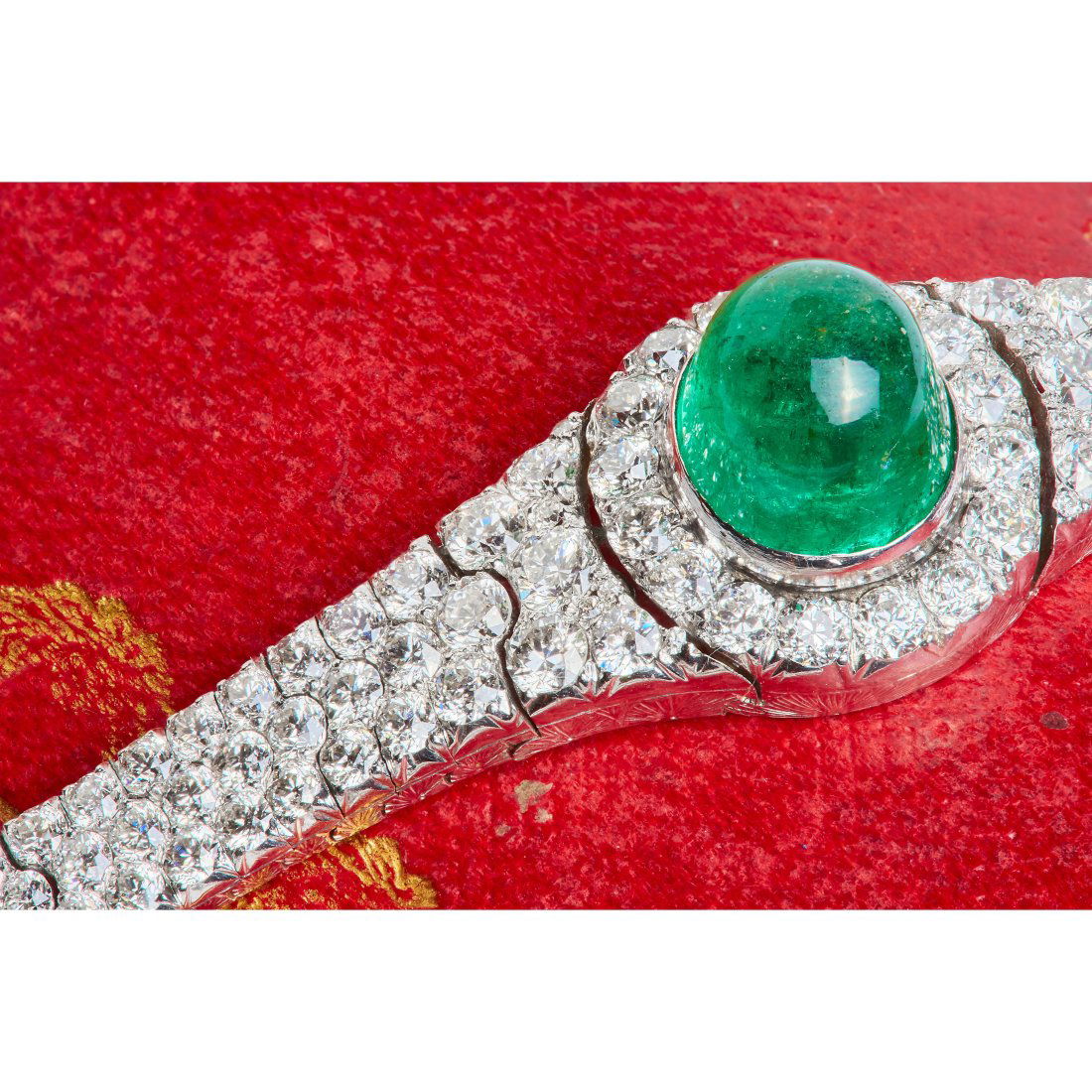 IMPORTANT CERTIFICATED COLOMBIAN EMERALD AND DIAMOND (1 of 2)