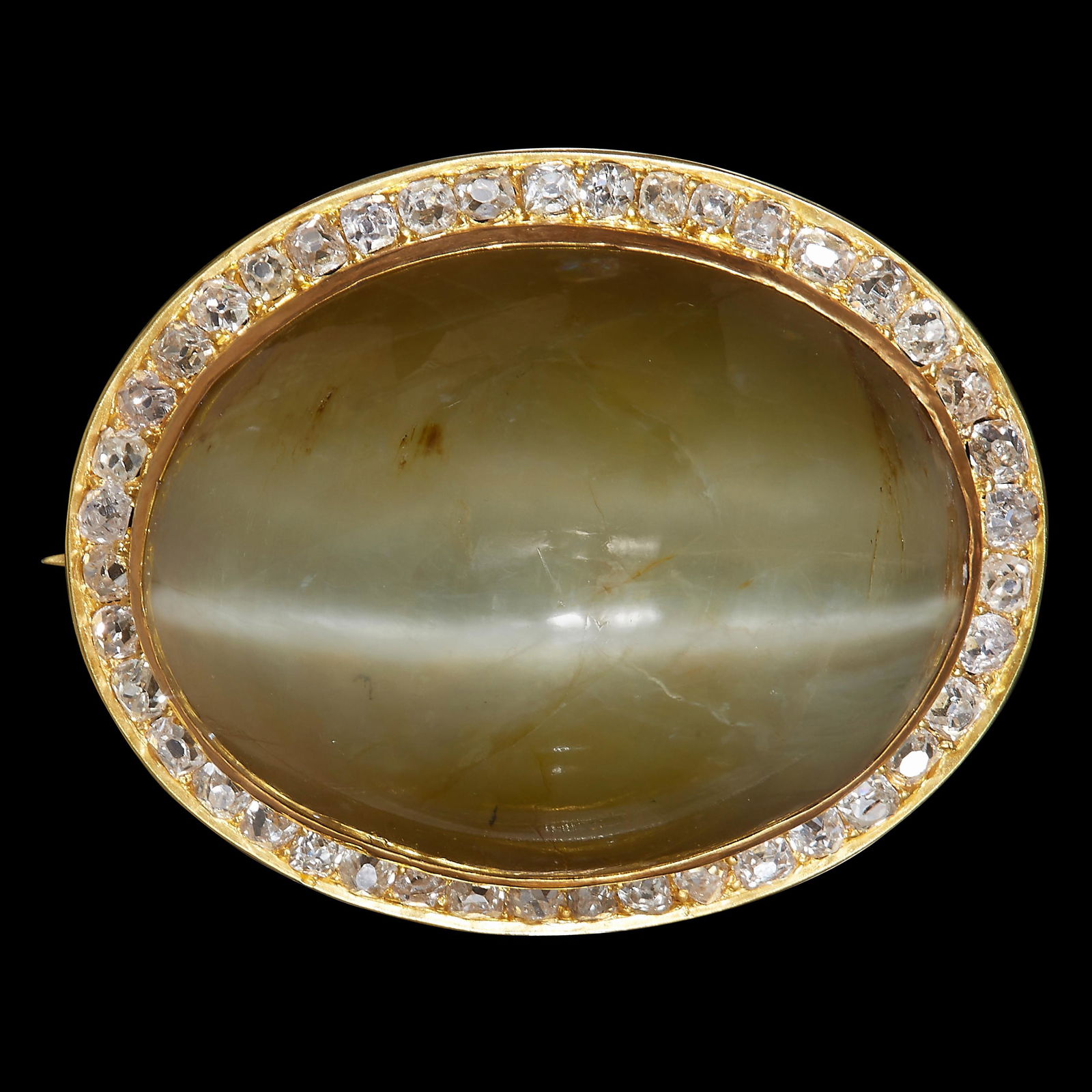 IMPORTANT CATS EYE AND DIAMOND BROOCH (1 of 1)