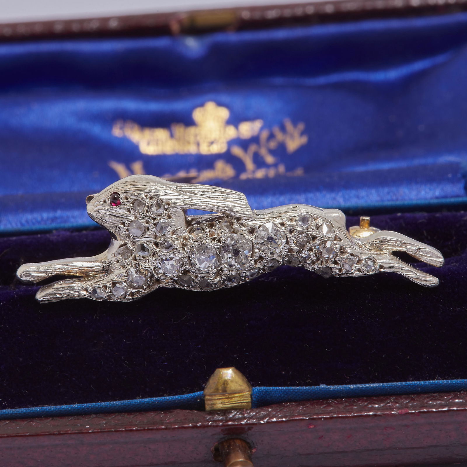 DIAMOND RABBIT BROOCH (1 of 1)