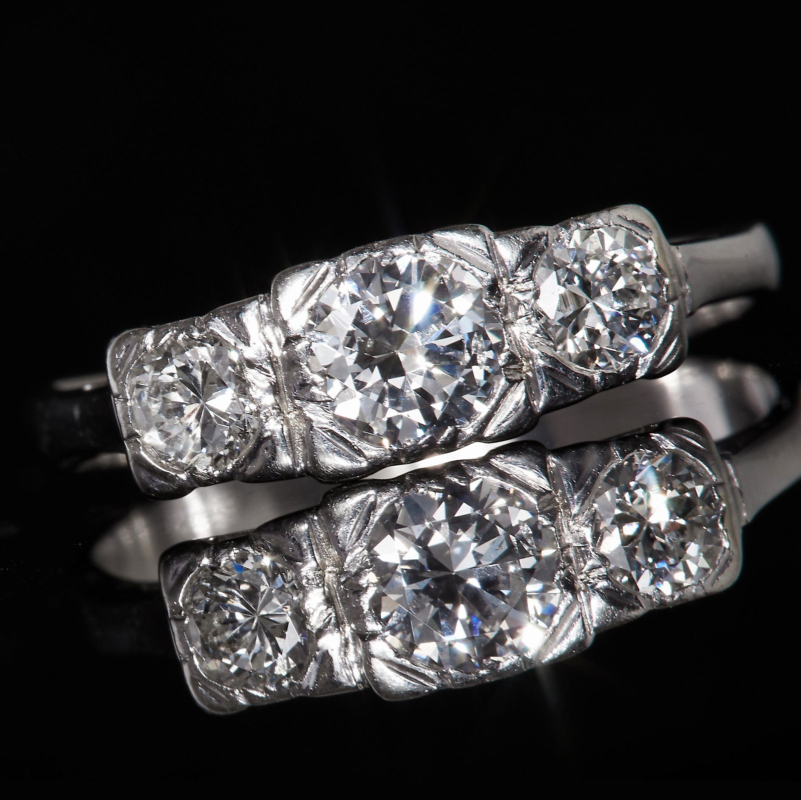 NO RESERVE, ART DECO THREE STONE DIAMOND RING (1 of 1)