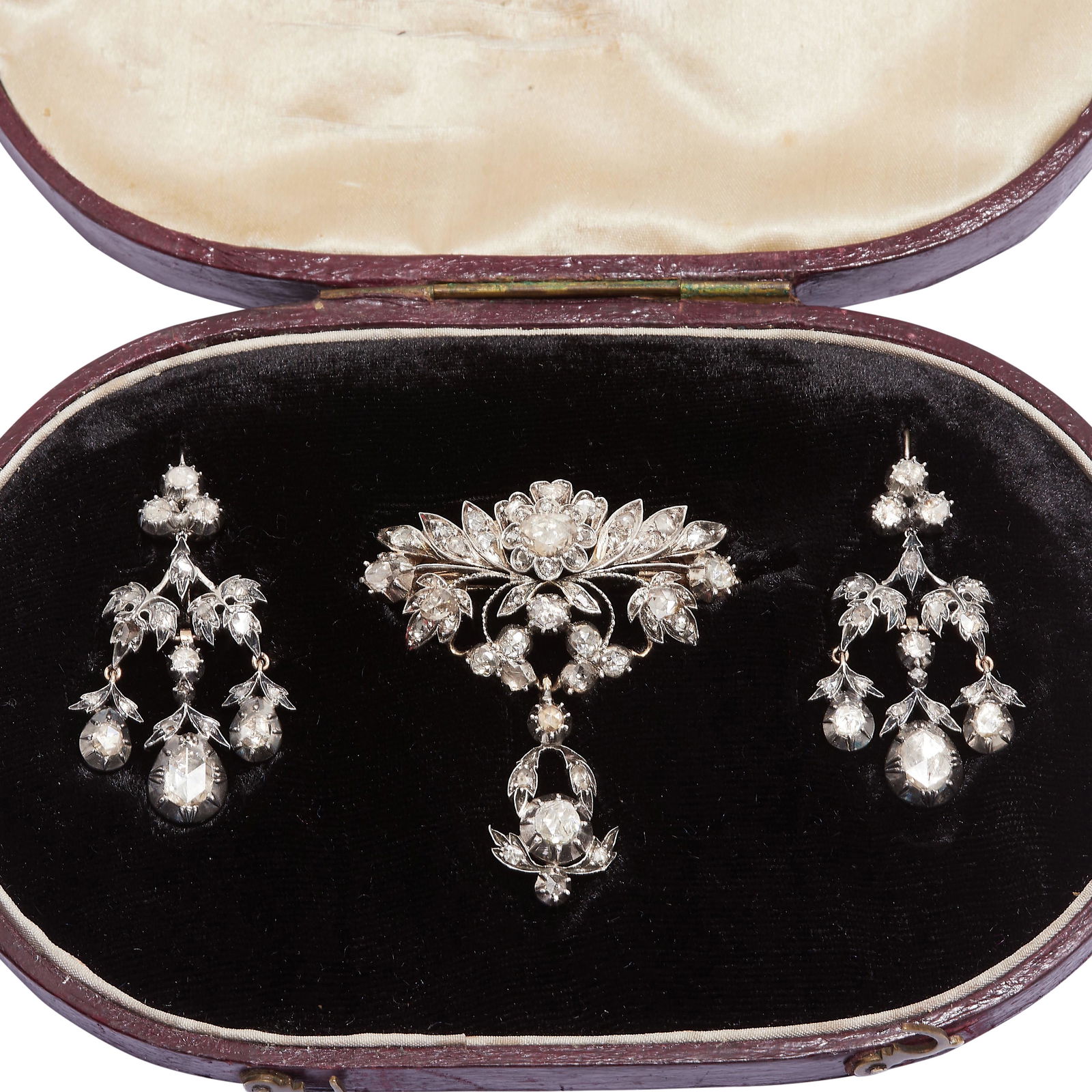 ANTIQUE DIAMOND DROP BROOCH AND PAIR OF DIAMOND CHANDELIER DROP EARRINGS (1 of 1)
