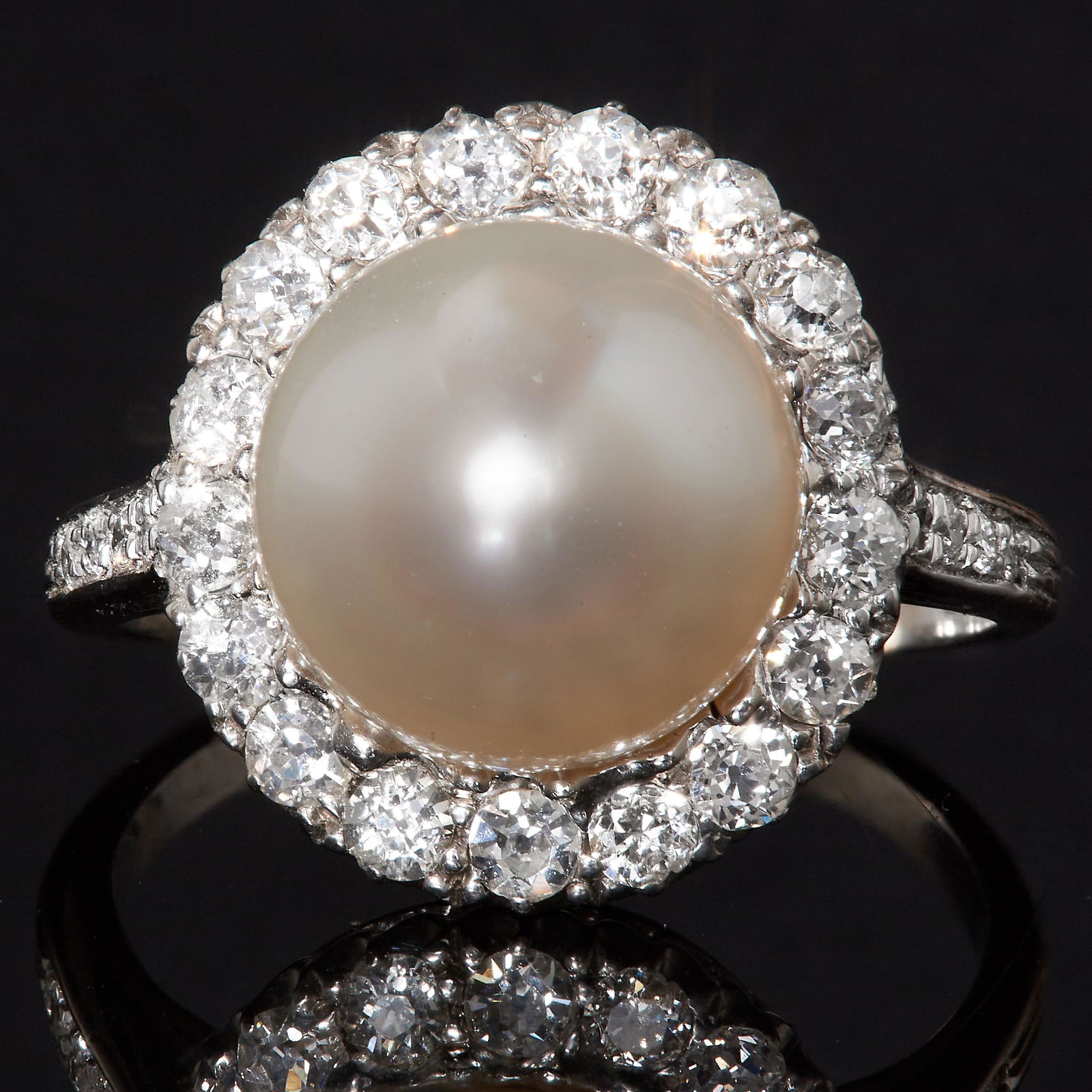 LARGE PEARL AND DIAMOND CLUSTER RING (1 of 1)