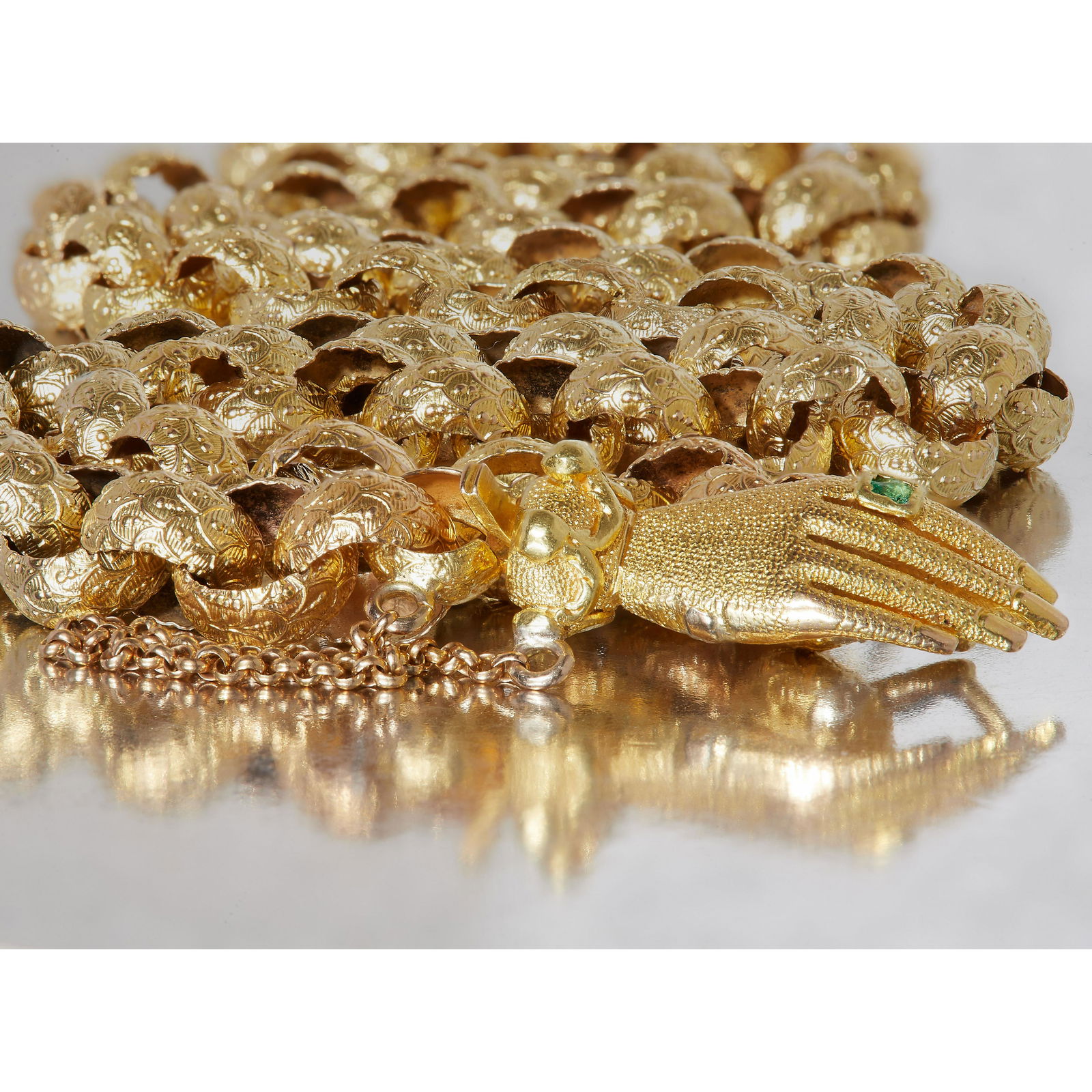 RARE GEORGIAN LINK NECKLACE WITH HAND CLASP (1 of 2)