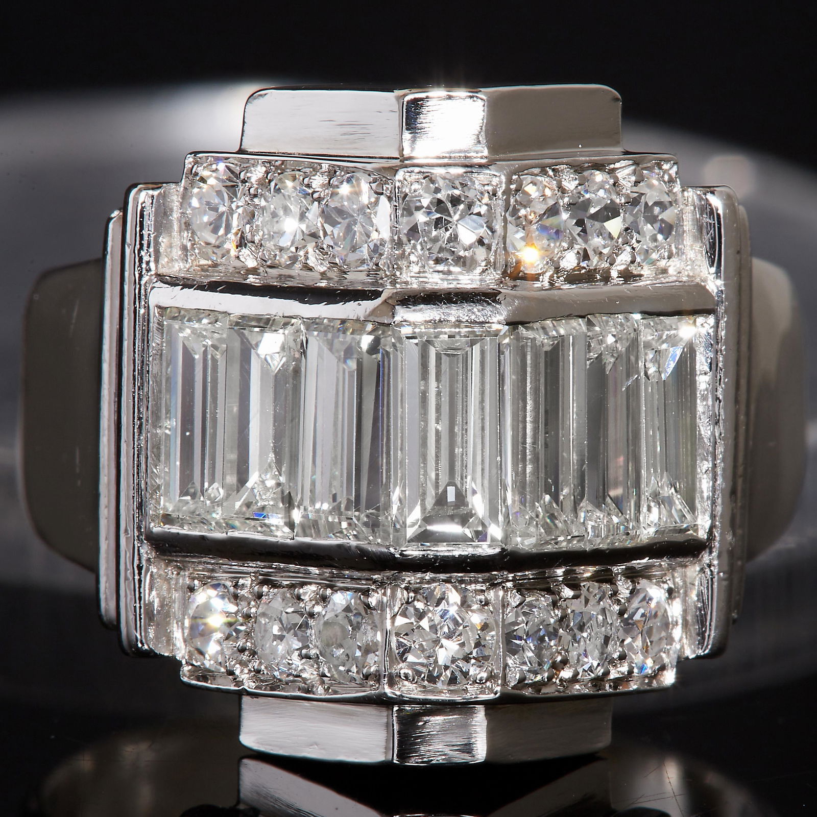 IMPORTANT ARCHITECTUAL 'BANDE' DIAMOND RING (1 of 1)