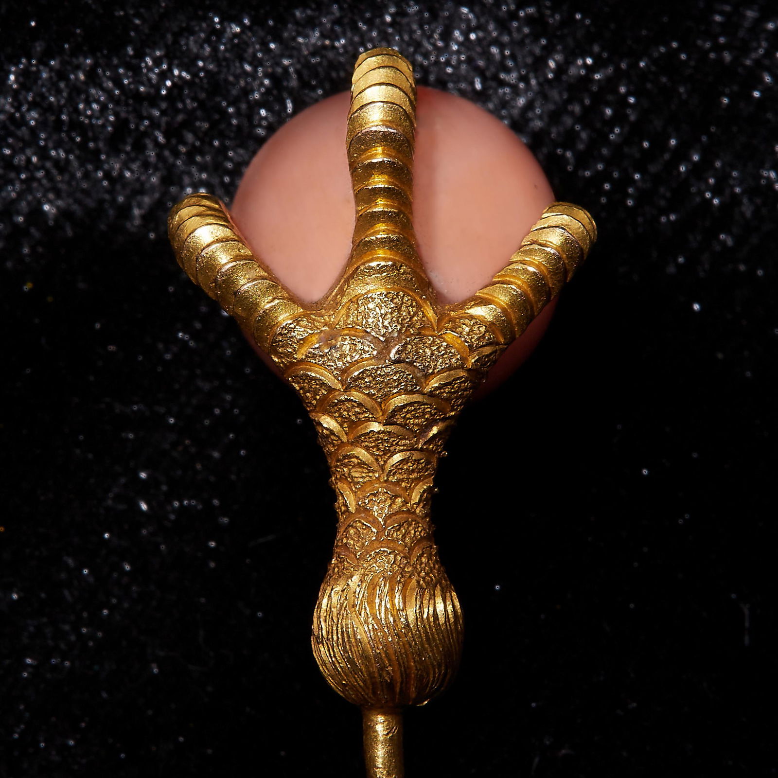 ANTIQUE CORAL TIE PIN (1 of 2)