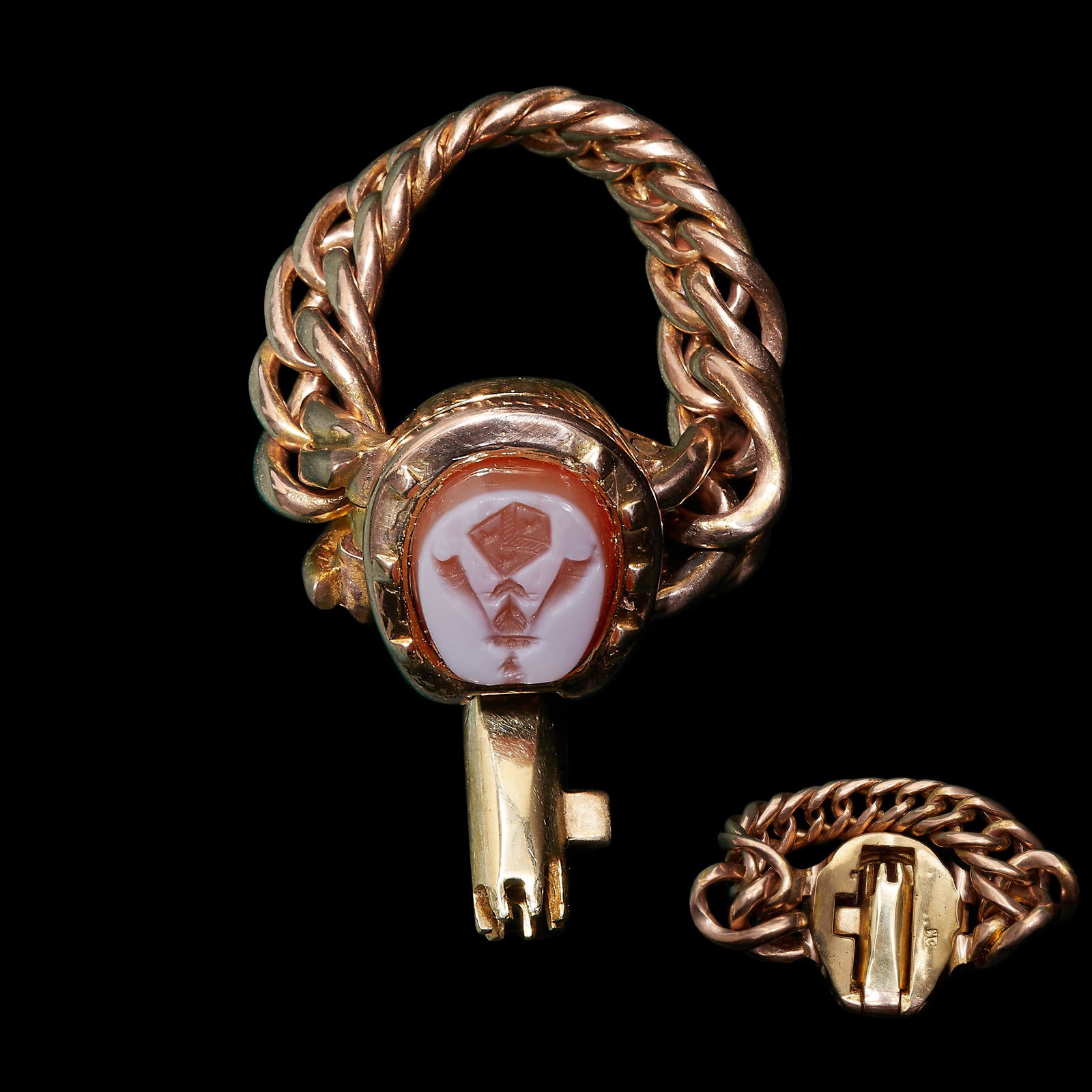 RARE ANTIQUE INTAGLIO HIDDEN KEY RING (1 of 1)