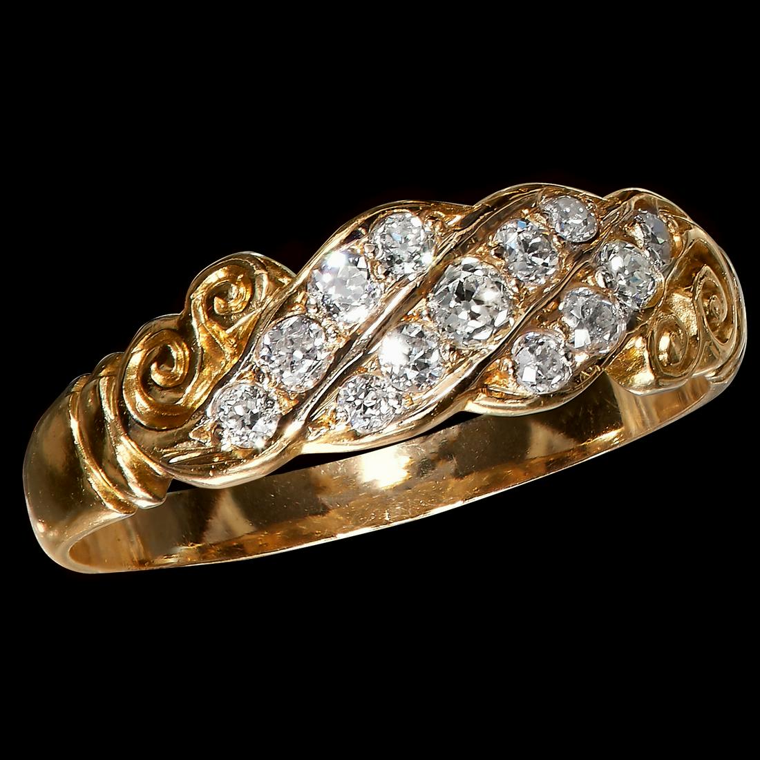 ANTIQUE DIAMOND RING (1 of 1)