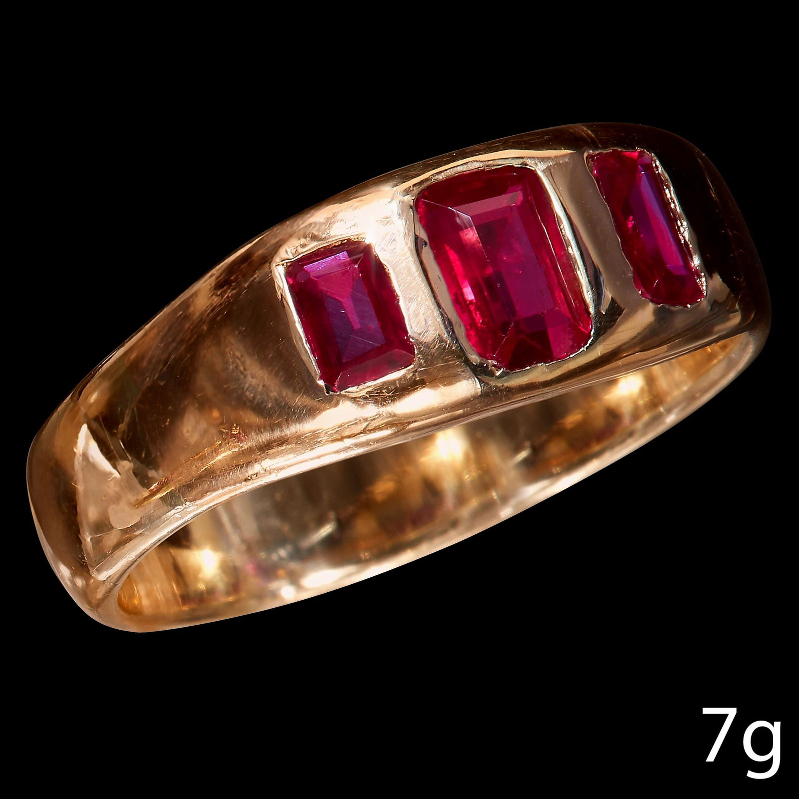 ATTRACTIVE RUBY GIPSY 3-STONE RING (1 of 1)