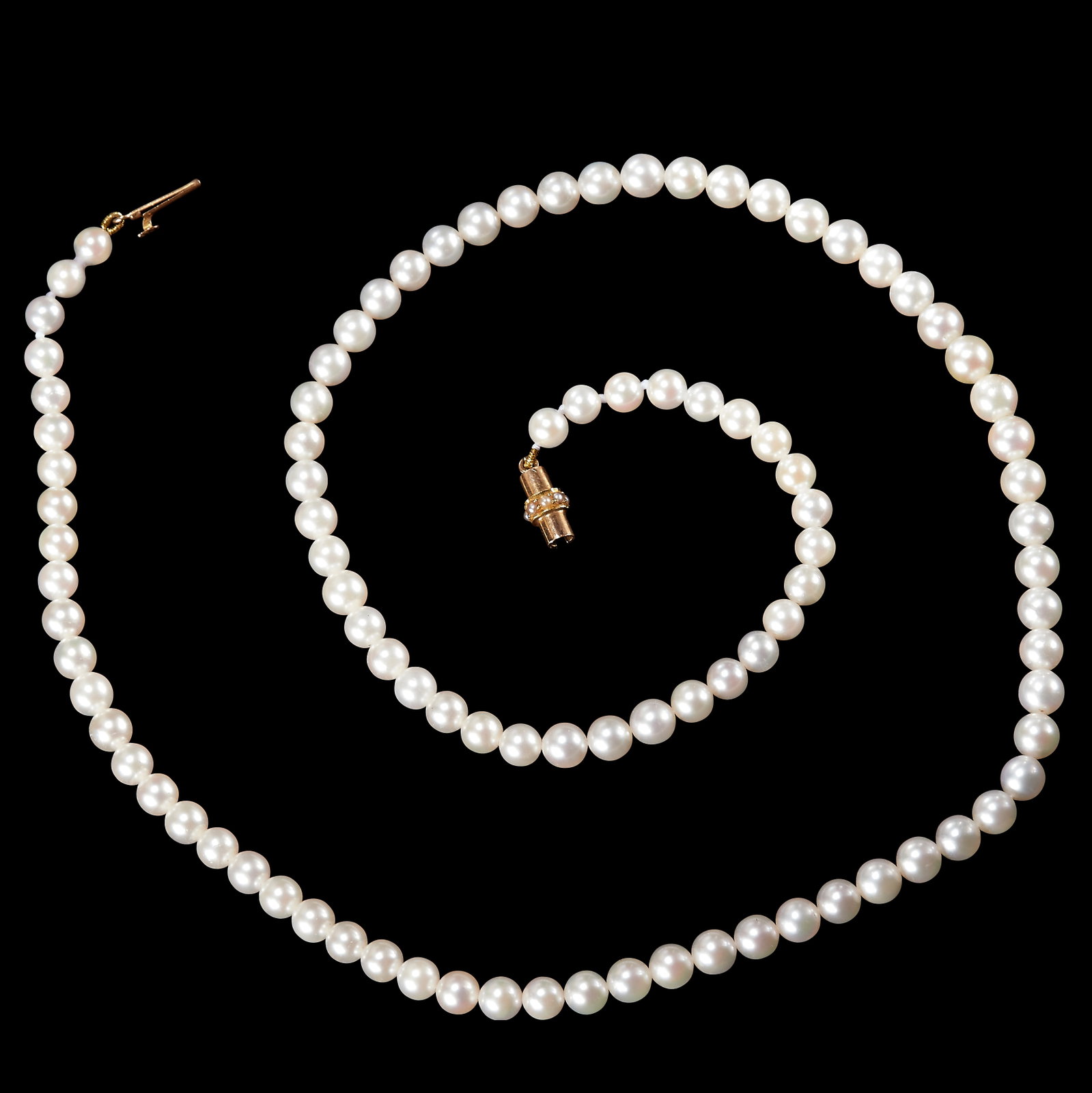 PEARL NECKLACE: PEARL NECKLACE, pearls approx. 5.1 - 4.3 mm. L. 47 cm. 15.1 grams. Pearls untested.