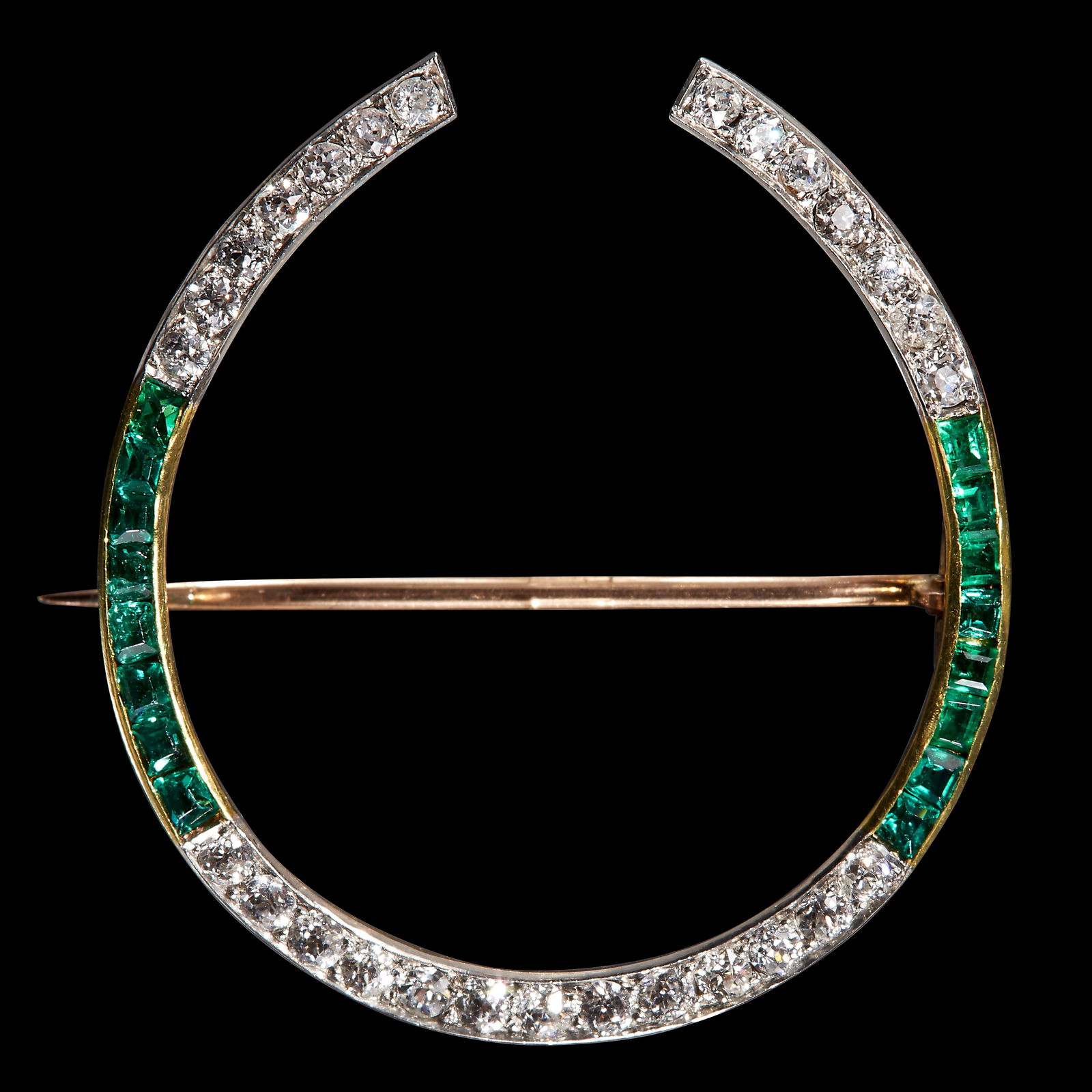 DIAMOND AND EMERALD HORSESHOE BROOCH (1 of 1)