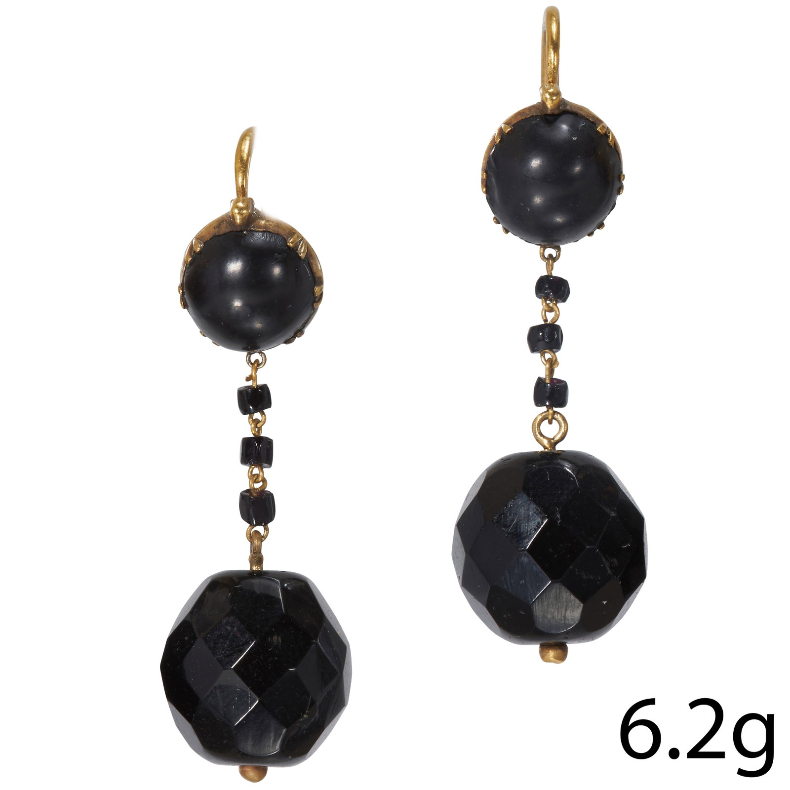 PAIR OF ANTIQUE JET DROP EARRINGS: PAIR OF ANTIQUE JET DROP EARRINGS,L. 4 cm.6.2 grams.