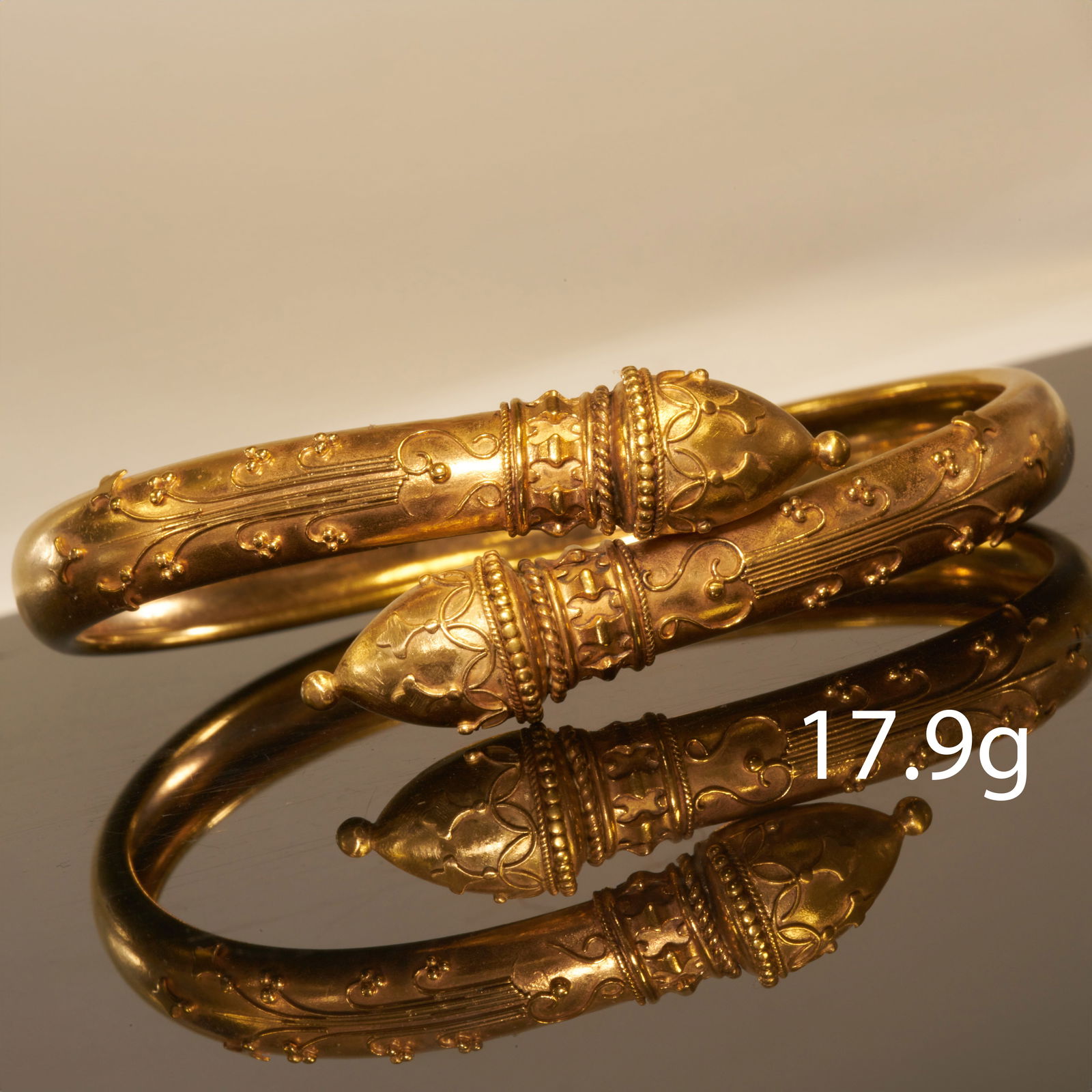VICTORIAN ETRUSCAN REVIVAL GOLD BANGLE (1 of 1)