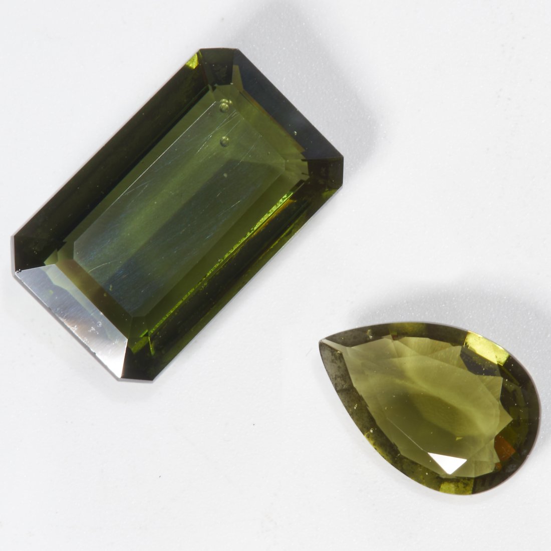2 LOOSE CUT MOLDAVITE STONES (1 of 1)